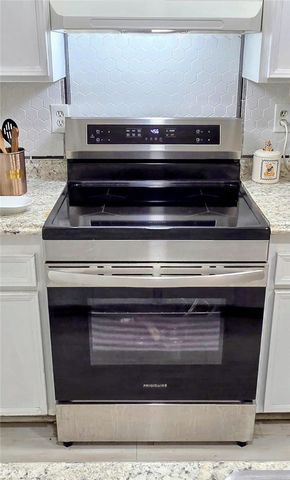 1933 Nuevo, Hemet, CA 92545