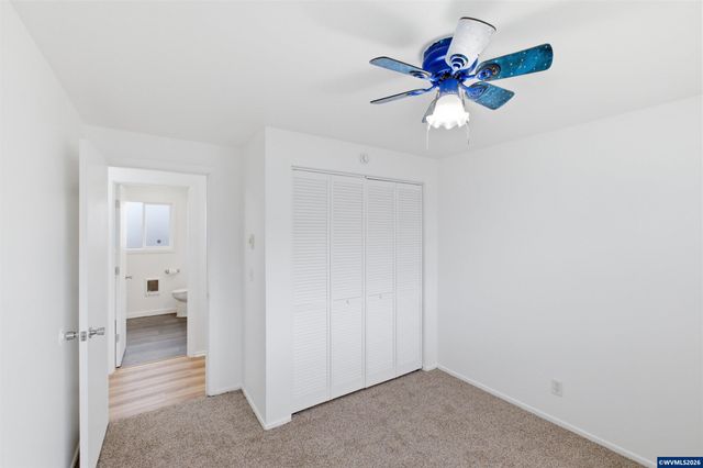 4376 Amherst Ct NE, Salem, OR 97305