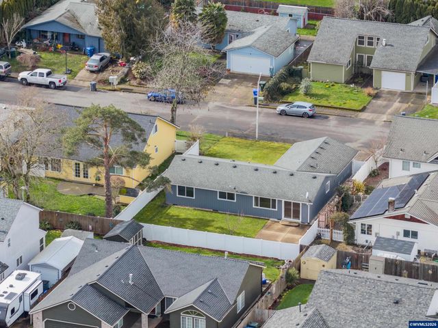 4376 Amherst Ct NE, Salem, OR 97305