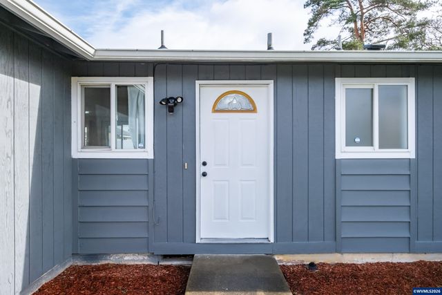 4376 Amherst Ct NE, Salem, OR 97305