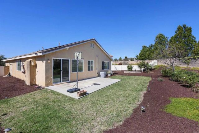 37520 River Oats Lane, Murrieta, CA 92563