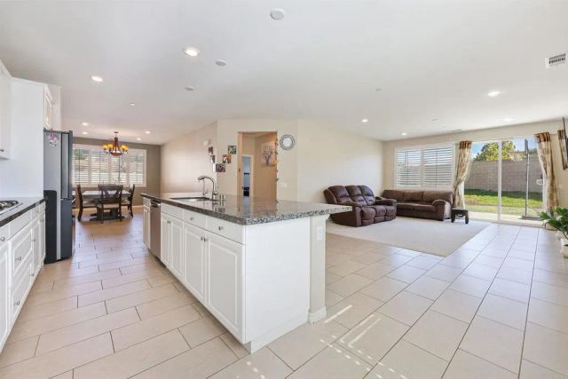 37520 River Oats Lane, Murrieta, CA 92563