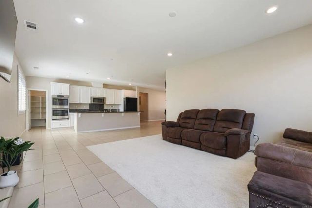 37520 River Oats Lane, Murrieta, CA 92563