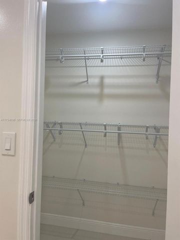 1187 NW 29th Ter, Fort Lauderdale, FL 33311