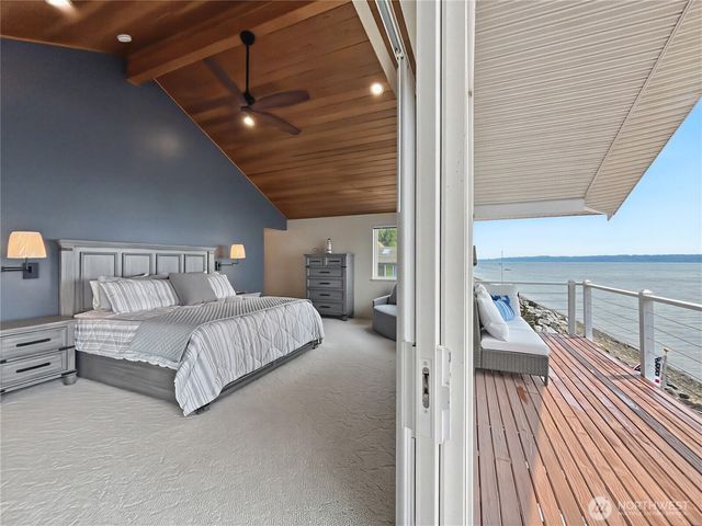 41 H S Beach Way, Hat Island, WA 98206
