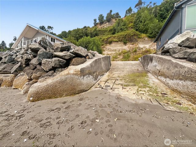 41 H S Beach Way, Hat Island, WA 98206