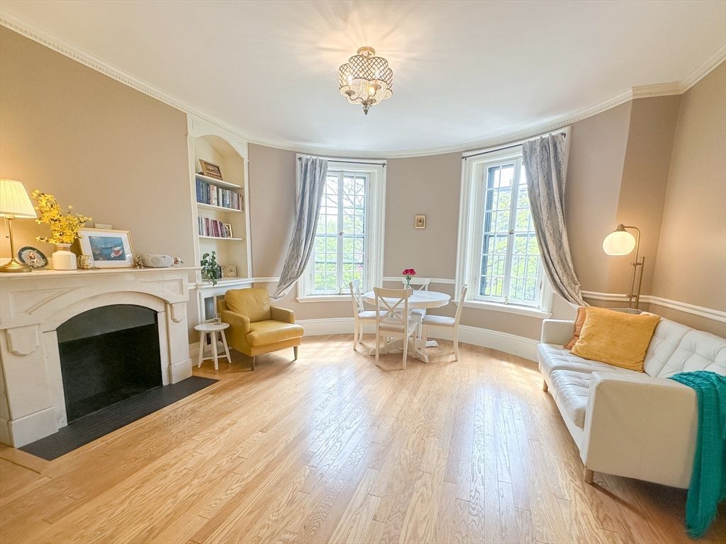 319 Dartmouth 3, Boston, MA 02116