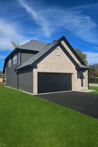 740 E 155th Street, Phoenix, IL 60426