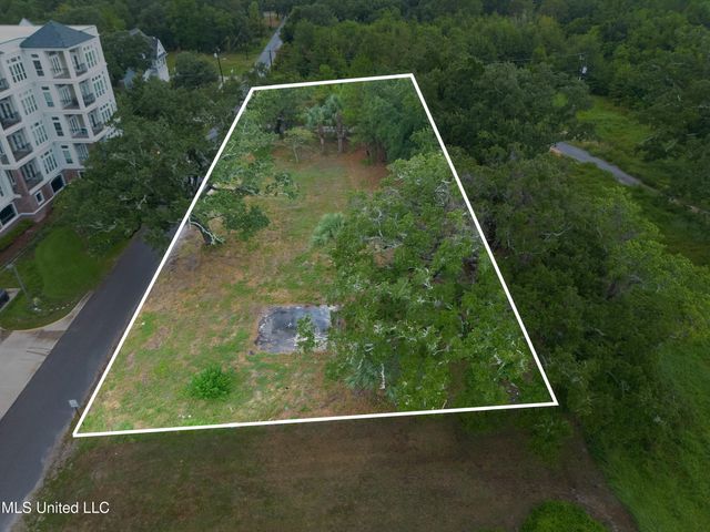 120 Boisdore Avenue, Pass Christian, MS 39571