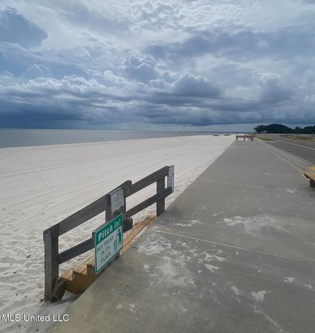 120 Boisdore Avenue, Pass Christian, MS 39571