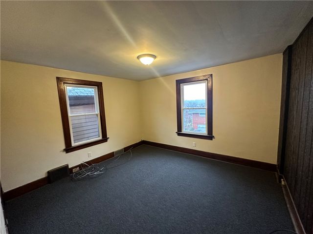 615 Division Street, Monessen, PA 15062