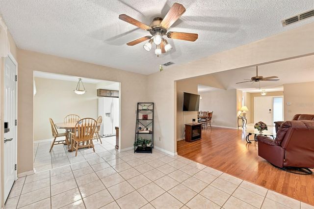 1425 LELAND DRIVE, Sun City Center, FL 33573
