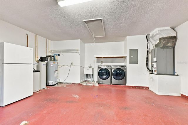 1425 LELAND DRIVE, Sun City Center, FL 33573