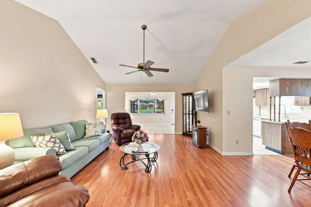 1425 LELAND DRIVE, Sun City Center, FL 33573