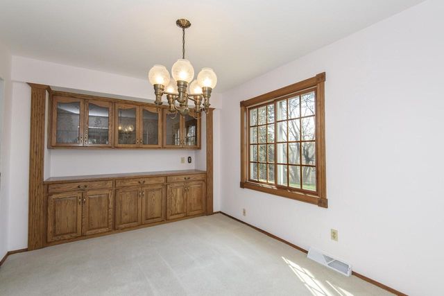 770 Linden LANE, Brookfield, WI 53045