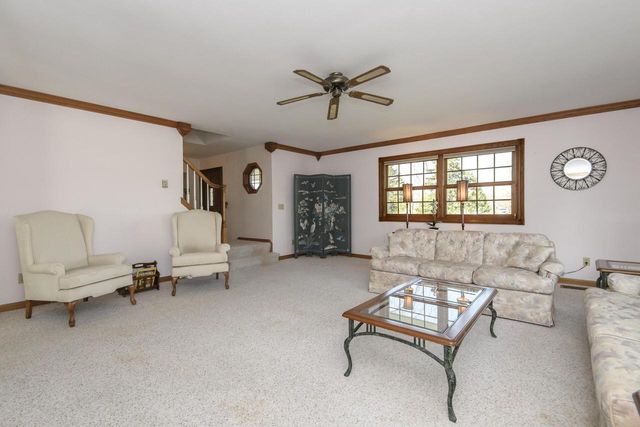 770 Linden LANE, Brookfield, WI 53045