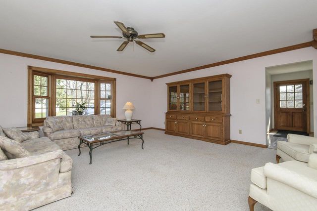 770 Linden LANE, Brookfield, WI 53045