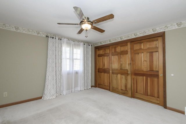 770 Linden LANE, Brookfield, WI 53045
