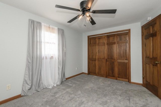 770 Linden LANE, Brookfield, WI 53045