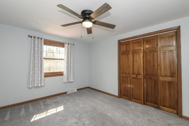770 Linden LANE, Brookfield, WI 53045