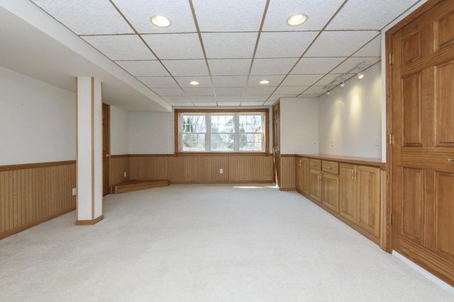 770 Linden LANE, Brookfield, WI 53045