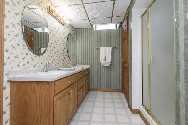 770 Linden LANE, Brookfield, WI 53045