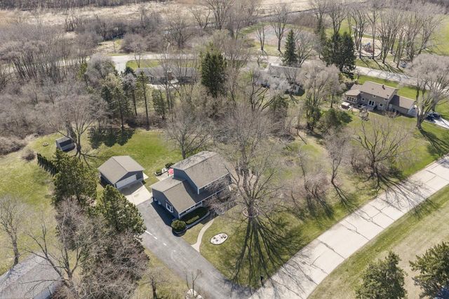 770 Linden LANE, Brookfield, WI 53045
