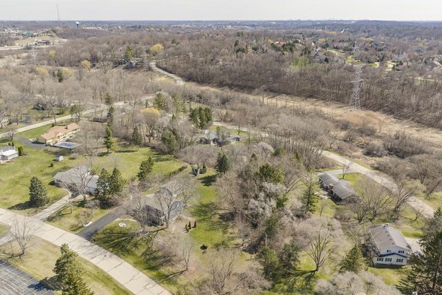 770 Linden LANE, Brookfield, WI 53045