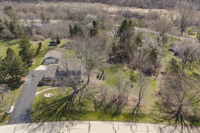 770 Linden LANE, Brookfield, WI 53045