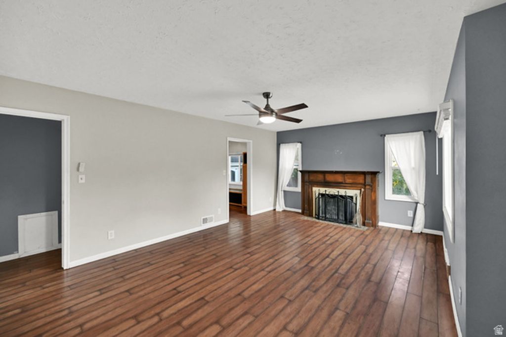 340 W PORTER LN, Centerville, UT 84014 — photo 2