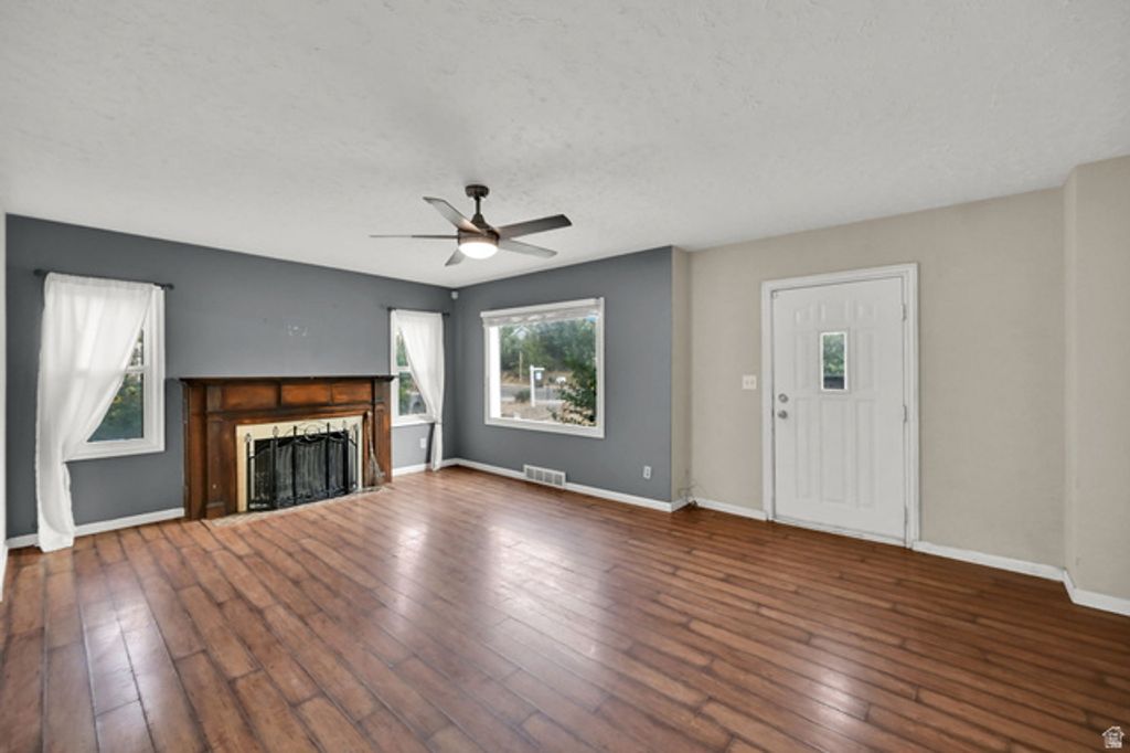 340 W PORTER LN, Centerville, UT 84014 — photo 3
