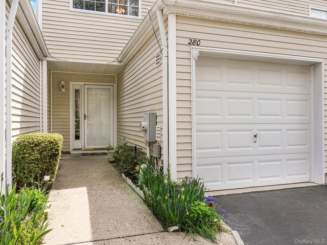 280 Ranch Circle 280, Manorville, NY 11949