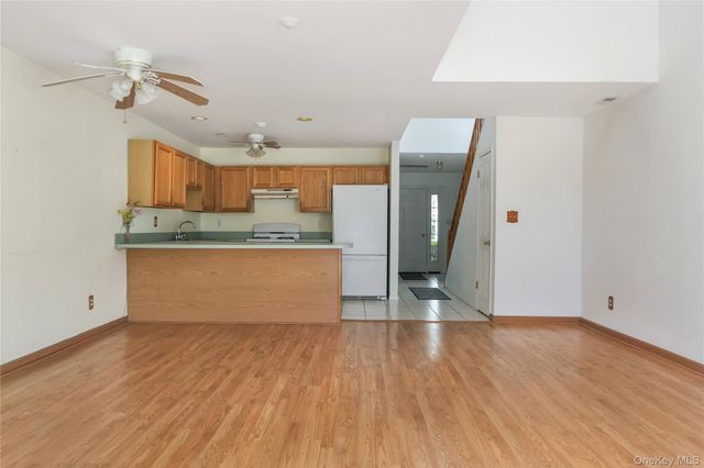 280 Ranch Circle 280, Manorville, NY 11949