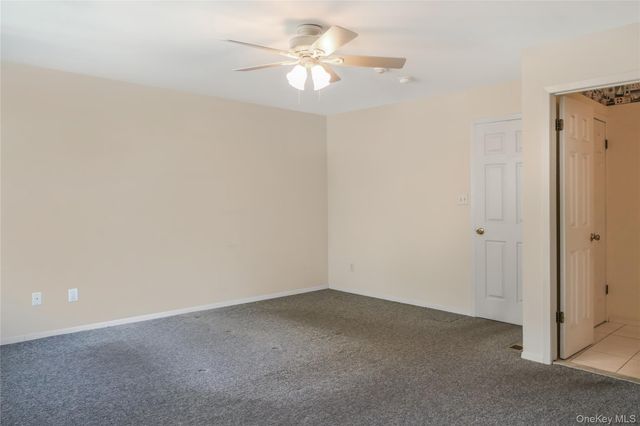280 Ranch Circle 280, Manorville, NY 11949
