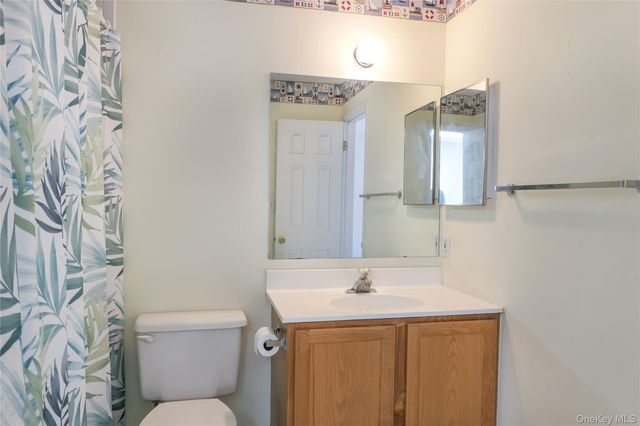 280 Ranch Circle 280, Manorville, NY 11949