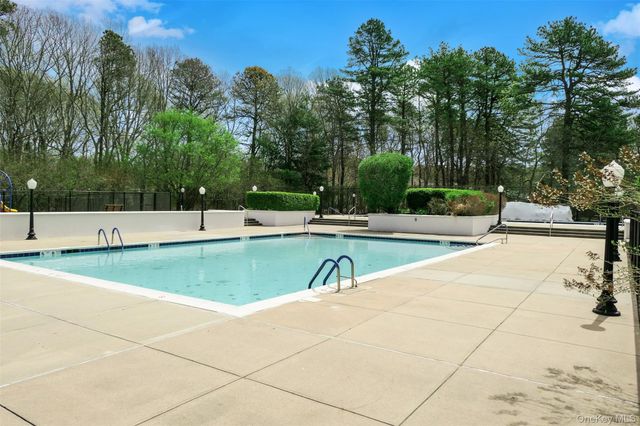 280 Ranch Circle 280, Manorville, NY 11949