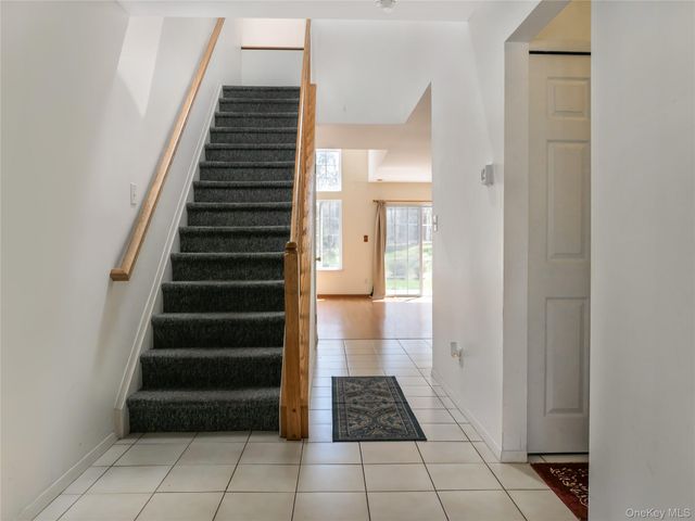 280 Ranch Circle 280, Manorville, NY 11949