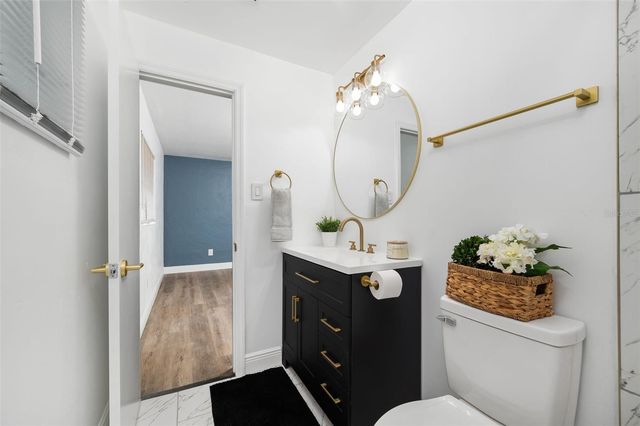 3725 NW 8TH AVENUE, Gainesville, FL 32605