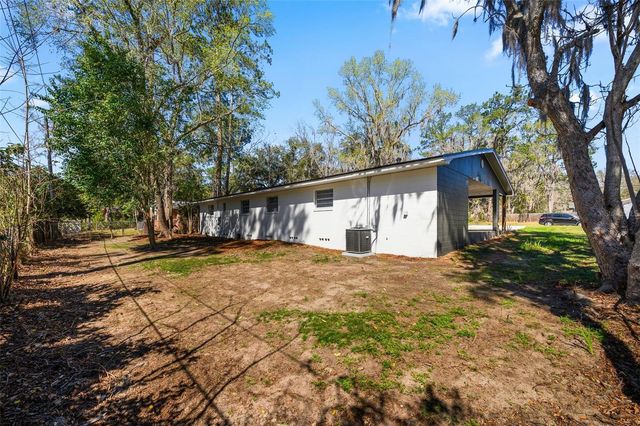 3725 NW 8TH AVENUE, Gainesville, FL 32605