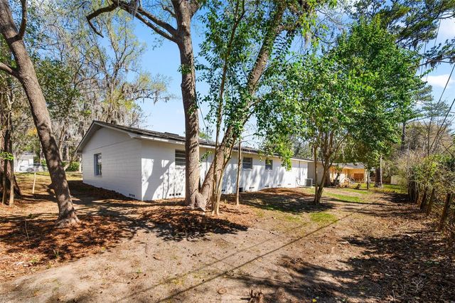 3725 NW 8TH AVENUE, Gainesville, FL 32605