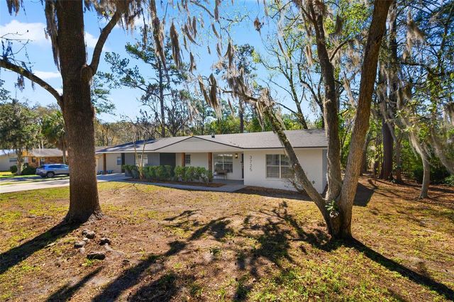 3725 NW 8TH AVENUE, Gainesville, FL 32605
