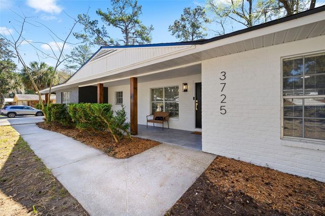 3725 NW 8TH AVENUE, Gainesville, FL 32605