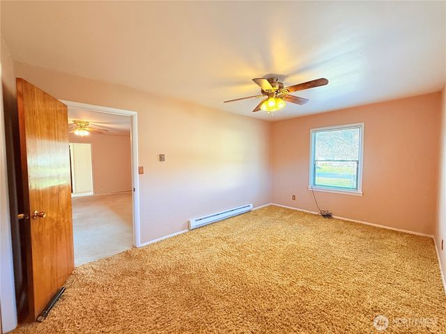 124 N 9th Street, Mccleary, WA 98557