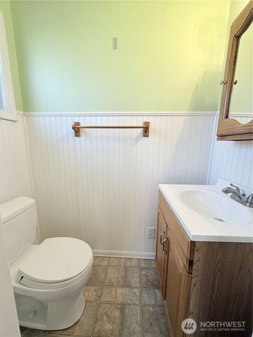 124 N 9th Street, Mccleary, WA 98557