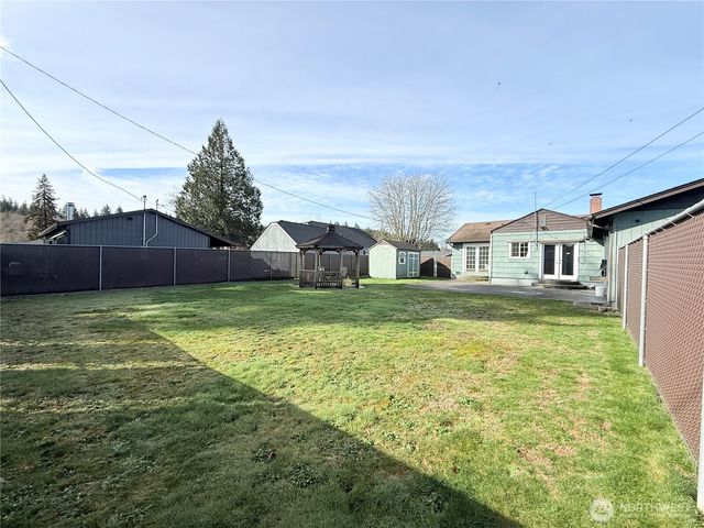 124 N 9th Street, Mccleary, WA 98557