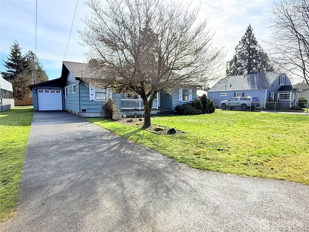 124 N 9th Street, Mccleary, WA 98557