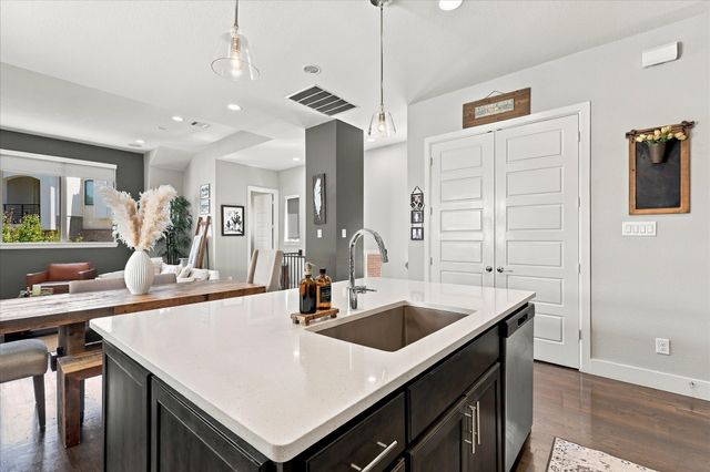 7846 Verona Place, Dallas, TX 75231