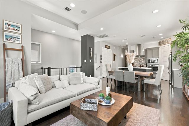 7846 Verona Place, Dallas, TX 75231