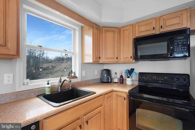 114 NATHANIEL DR, Romney, WV 26757