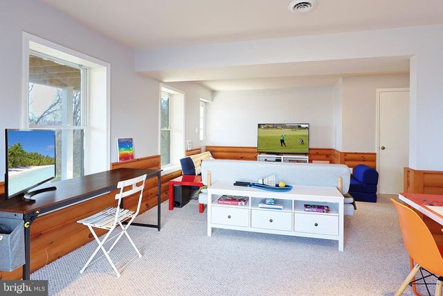 114 NATHANIEL DR, Romney, WV 26757